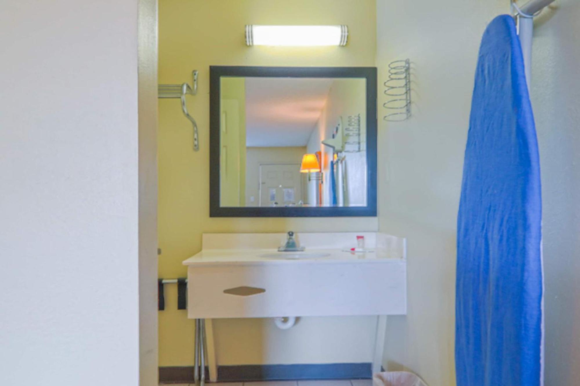 Economy Inn By Oyo Ashburn Ngoại thất bức ảnh
